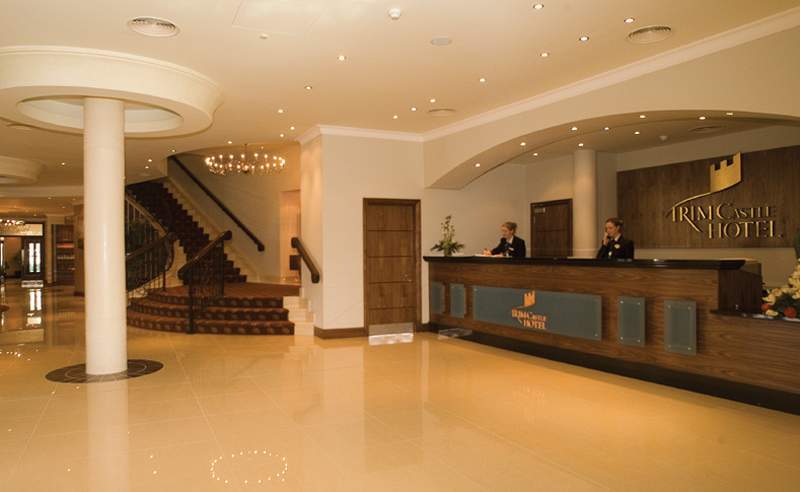 Trim Castle Hotel Екстериор снимка
